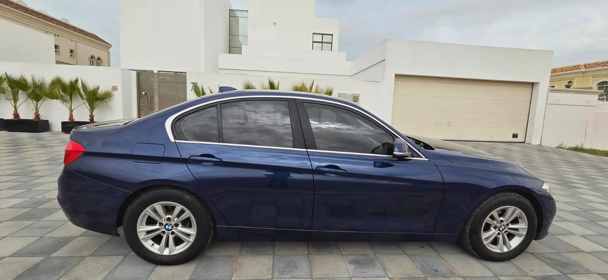 2018-BMW 318i-Excellent Condition-Bank Finance Available-5-5