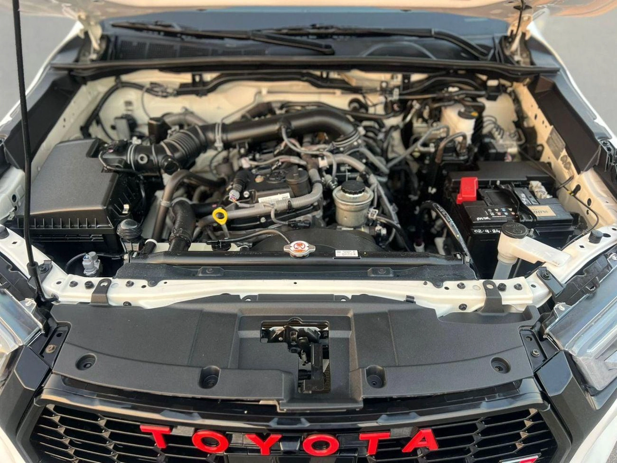 Toyota Hilux 2022 Toyota Hilux GR Sport - 2.7L V4 - Full Automatic Patrol - 4x4 AWD - Off Road Edition --19-0