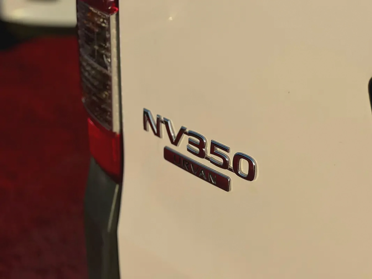 2020 | Nissan Urvan | Chiller | Van | Manual | Ref#925-18-18