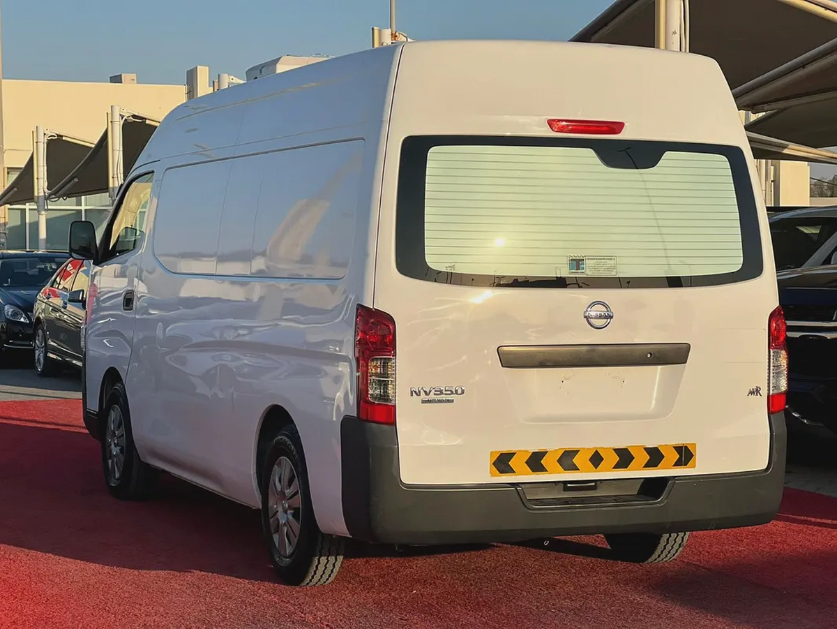 2020 | Nissan Urvan | Chiller | Van | Manual | Ref#925-3-3