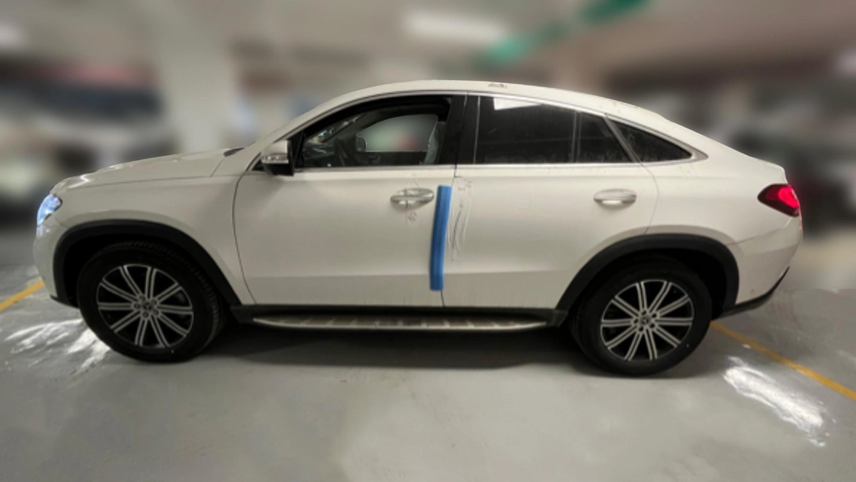Mercedes‑Benz GLE 450 4MATIC AMG Line (White)-3-3