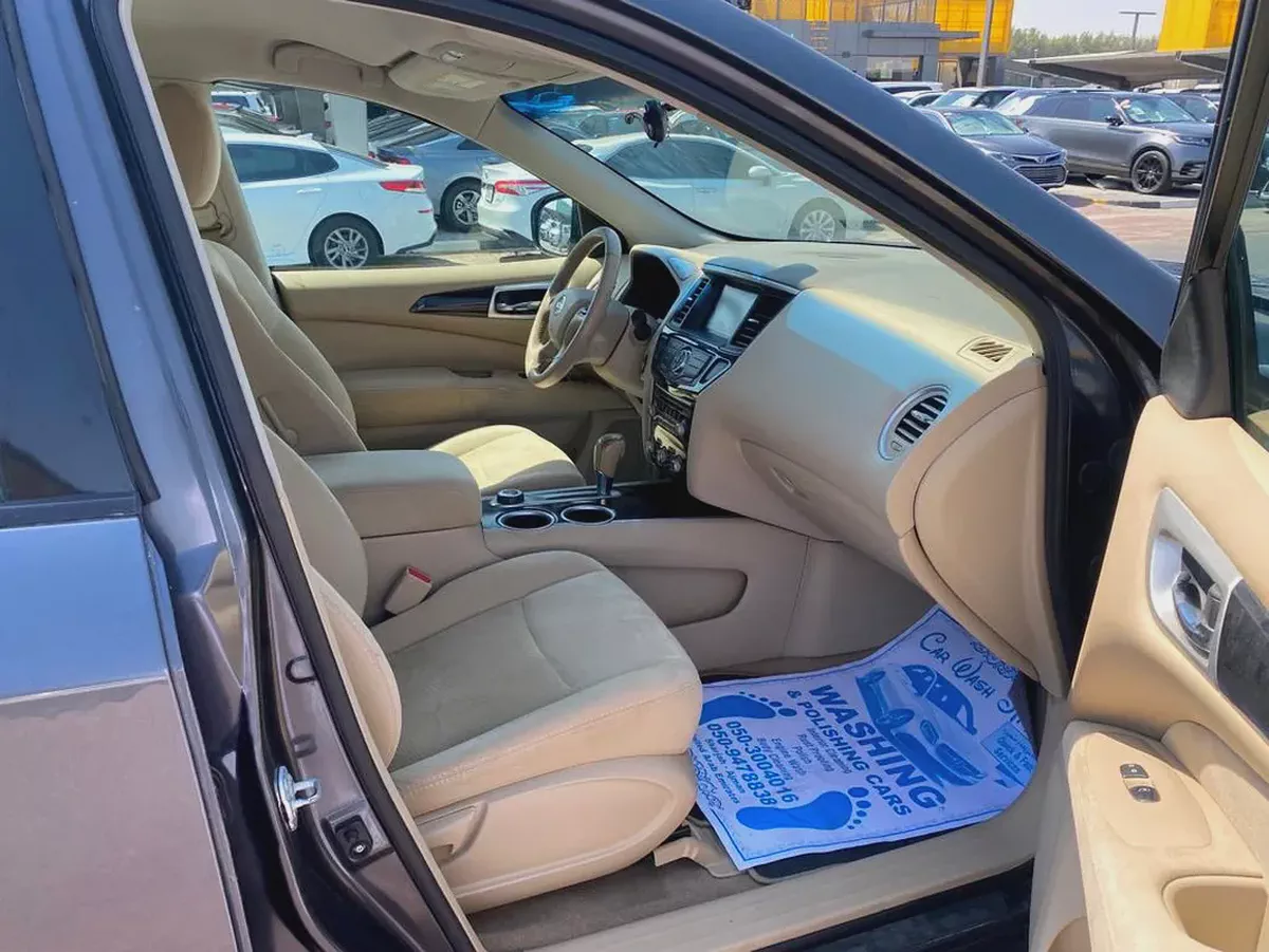 Nissan pathifinder 2014gary color GCC calen car-7-7