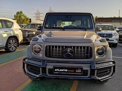 Mercedes Benz G63 AMG MERCEDES G 63- GREY INSIDE WHITE-14