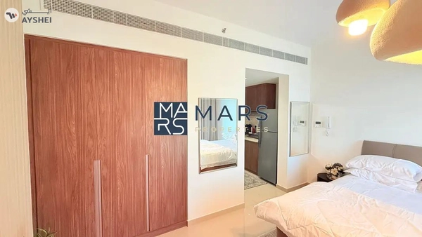 Beautifully Furnished Studio with laundry room available monthly.
