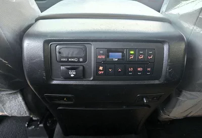 Toyota Sequoia Platinum 2020 USA specs-17