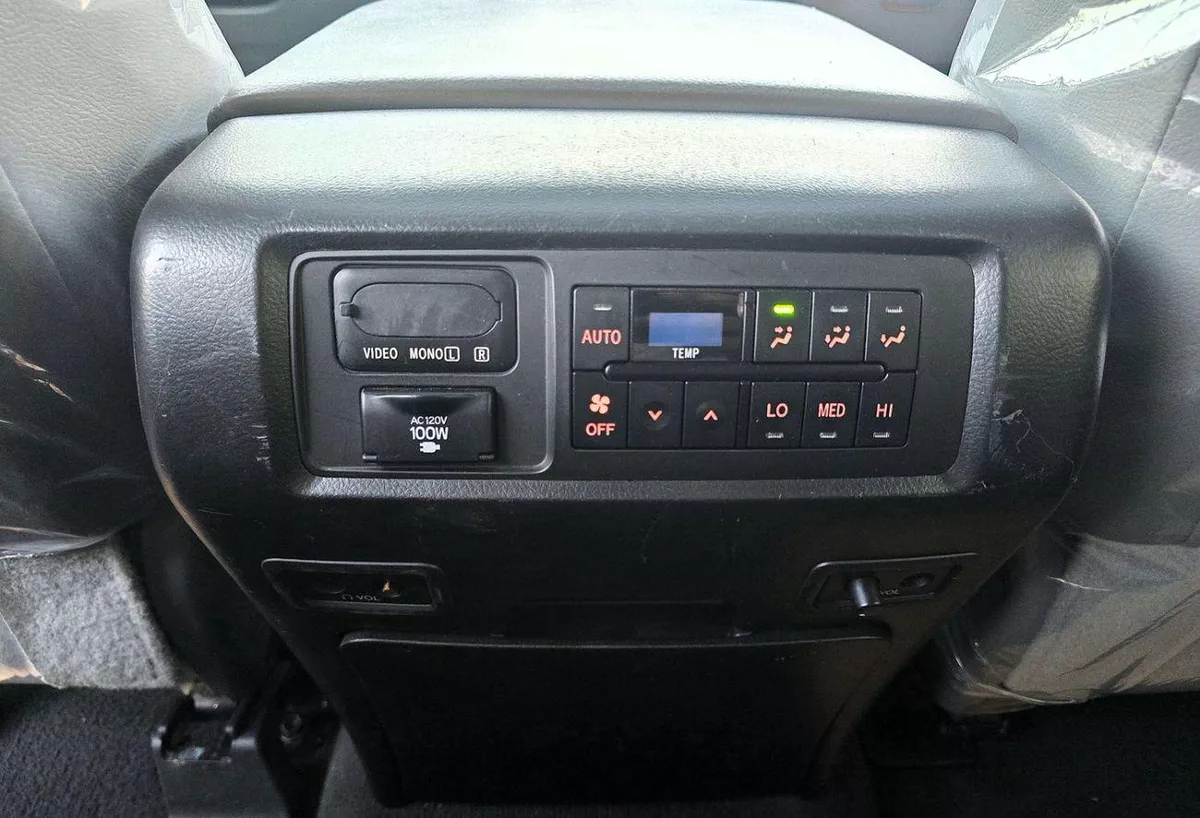 Toyota Sequoia Platinum 2020 USA specs-17-0