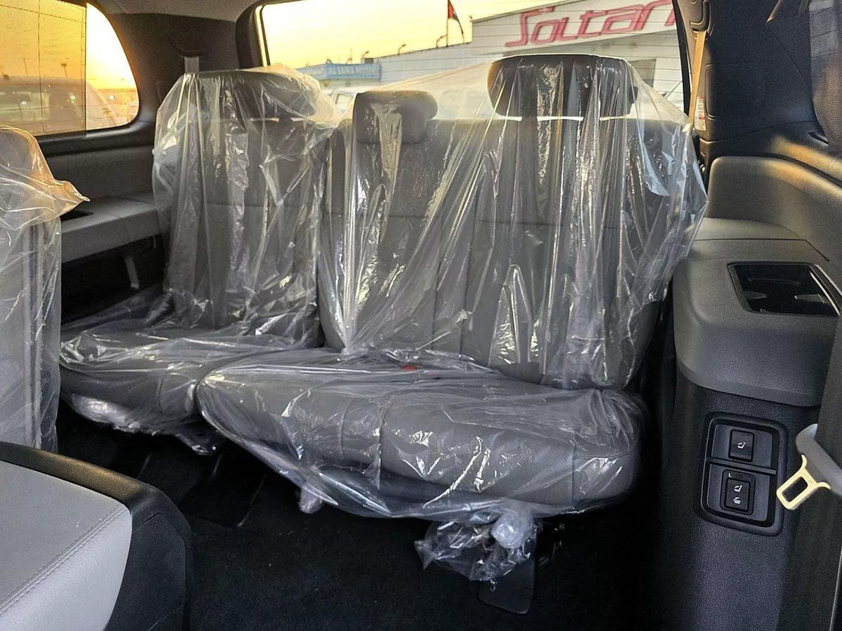 Toyota Sequoia Platinum 2020 USA specs-19-0