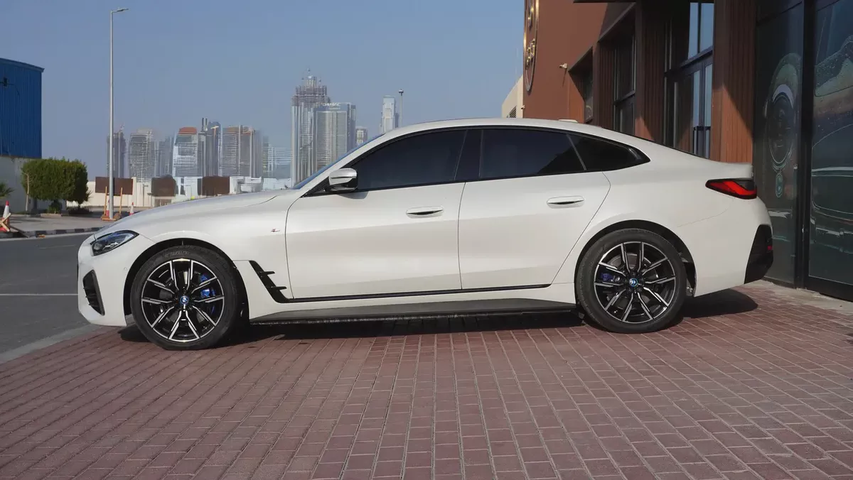 2024 BMW i4 eDrive 35 | Full Electric | GCC Specs | Very Low Mileage-7-7