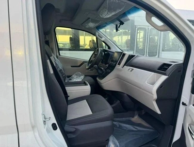 Toyota Hiace 2.8L DIESEL GL FULL OPTION M/T 2025-3