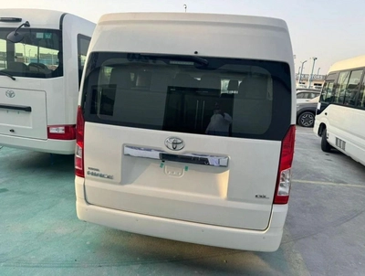 Toyota Hiace 2.8L DIESEL GL FULL OPTION M/T 2025-6