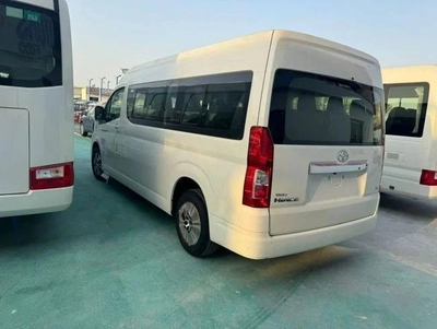 Toyota Hiace 2.8L DIESEL GL FULL OPTION M/T 2025-1