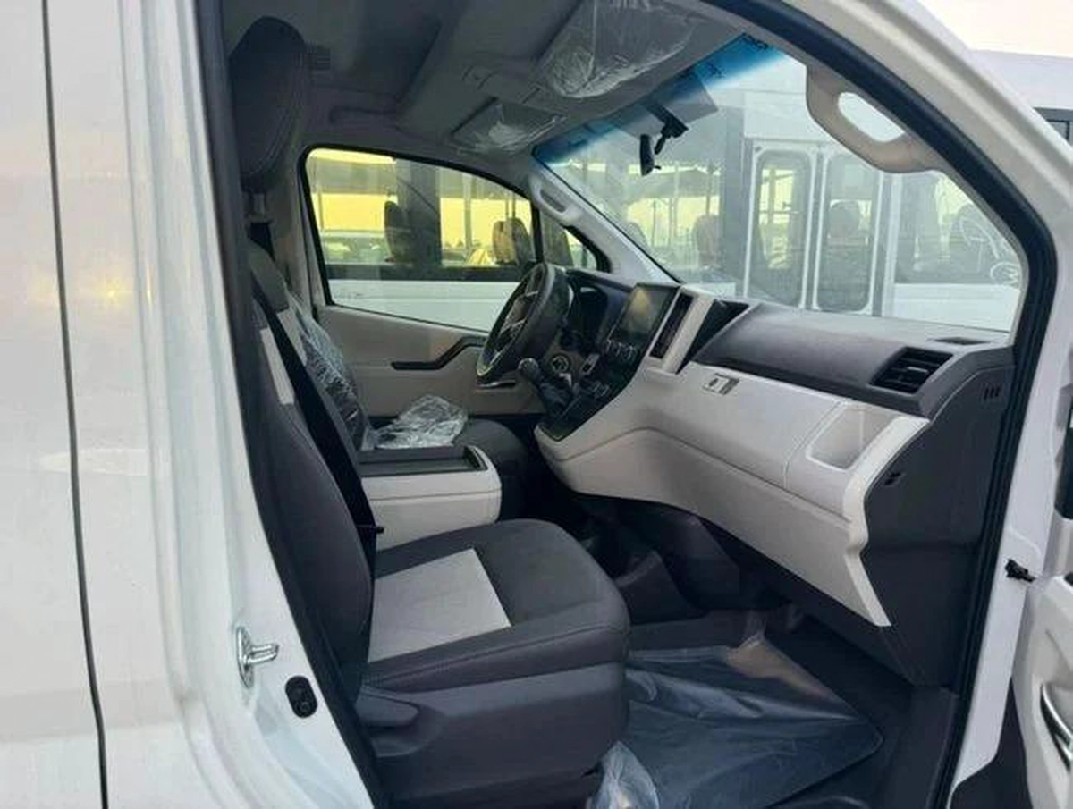Toyota Hiace 2.8L DIESEL GL FULL OPTION M/T 2025-3-3