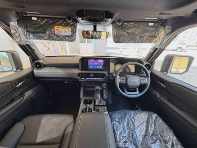 2025 PRADO RIGHT HAND DRIVE AR- HIGH 2.8L DIESEL 0KM-5