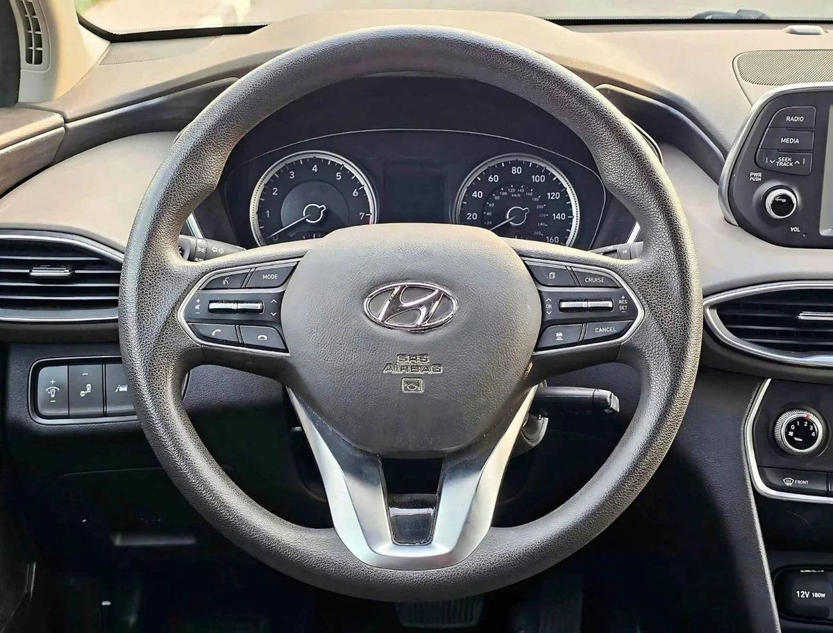Hyundai Santa Fe SE/ RADAR/ LANE ASSIST/ LEATHER SEATS/ DVD CAMERA/ EXPORT ONLY / LOT# 35098-4-4