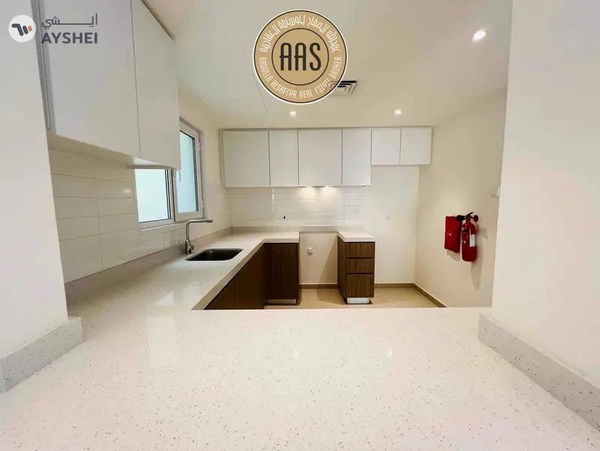 Green Lush Community ☆ New Building ☆ 1 Month Free ☆ Vacant ☆ Ready to Move