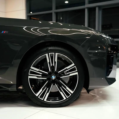 BMW 7-Series 740i Exclusive 2025 - GCC Specs - Brand New-4