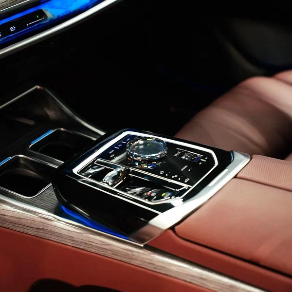 BMW 7-Series 740i Exclusive 2025 - GCC Specs - Brand New