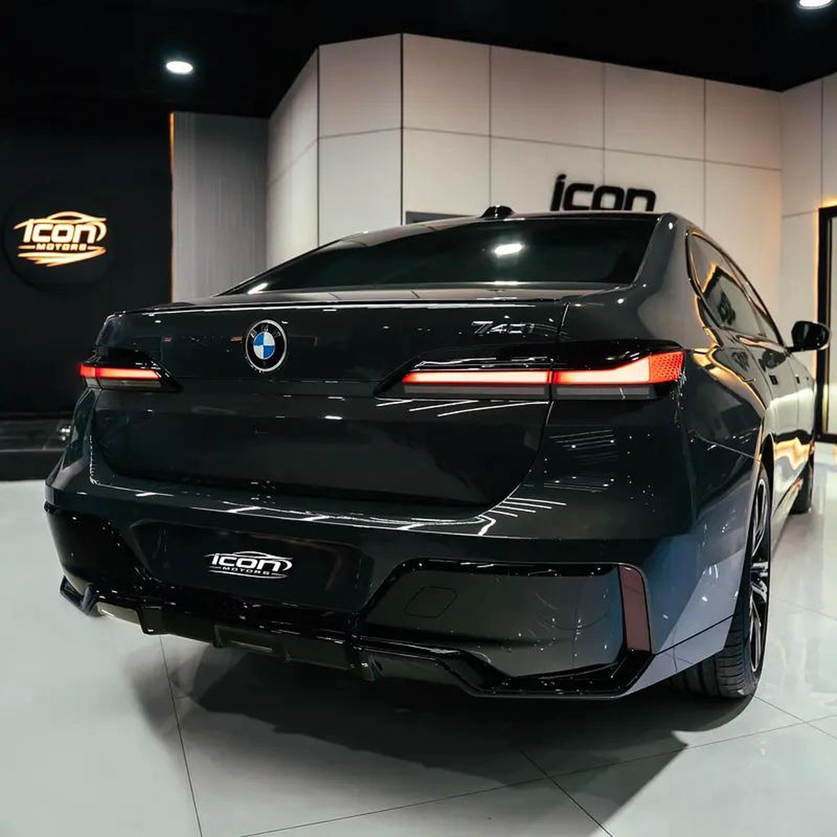 BMW 7-Series 740i Exclusive 2025 - GCC Specs - Brand New-1-1
