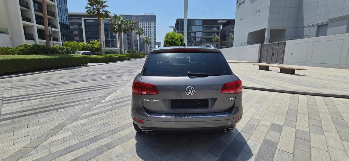 2012 Volkswagen Touareg SEL-Full Option-Excellent Condition-6-6