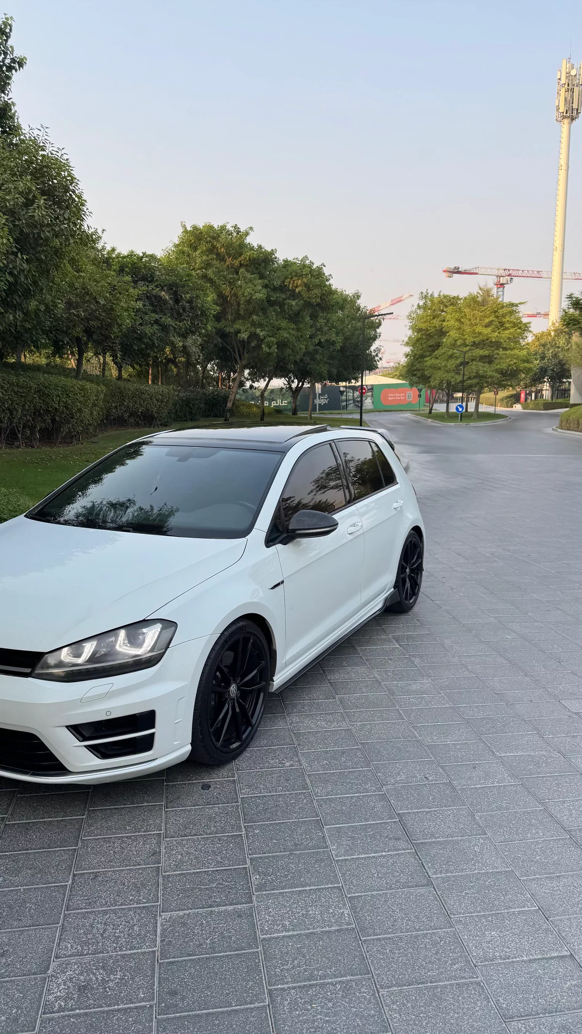 2017 Golf R GCC Full option-4-4