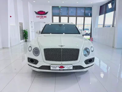 Bentley Bentayga W12 AWD 2017 | GCC Specs | Low Mileage | Pristine Condition-1