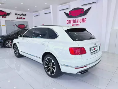 Bentley Bentayga W12 AWD 2017 | GCC Specs | Low Mileage | Pristine Condition-7