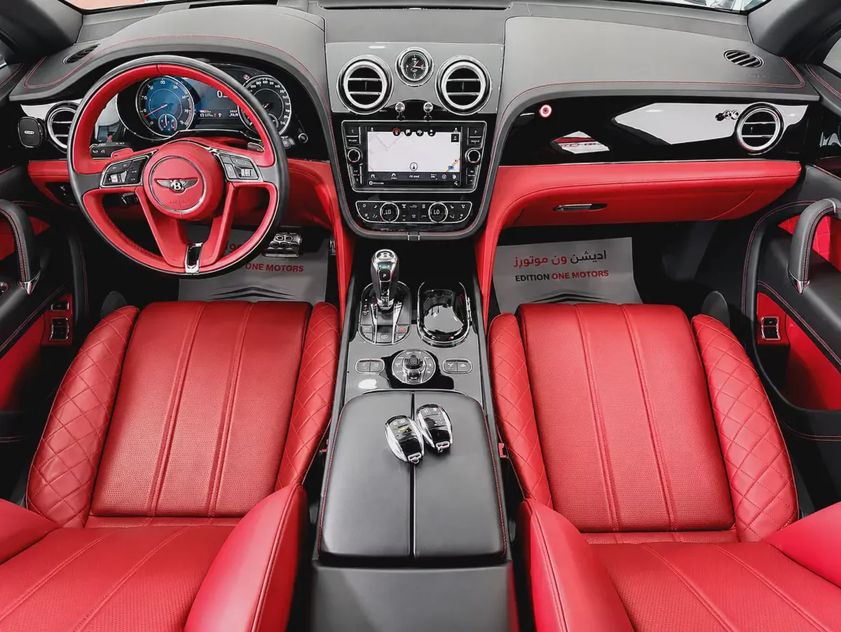 Bentley Bentayga W12 AWD 2017 | GCC Specs | Low Mileage | Pristine Condition-5-5