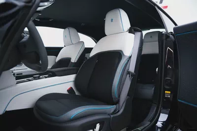 2025 Rolls-Royce Spectre Black Badge | European Specs-10