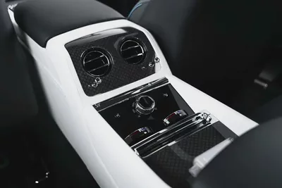 2025 Rolls-Royce Spectre Black Badge | European Specs-15