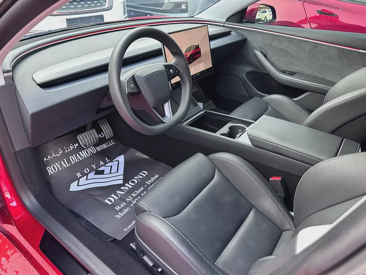 Tesla Model 3 Performance 2024 GCC Under Warranty-6-6
