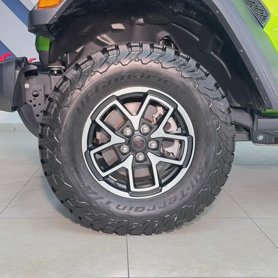 2025 Jeep Wrangler Rubicon V6-14