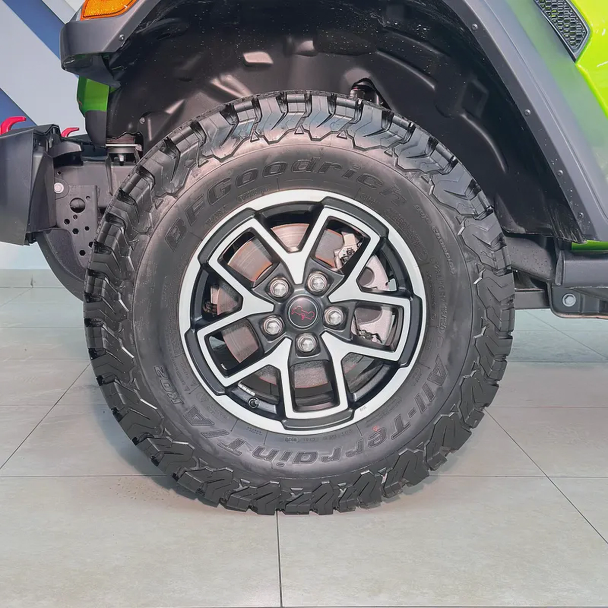 2025 Jeep Wrangler Rubicon V6-14-14