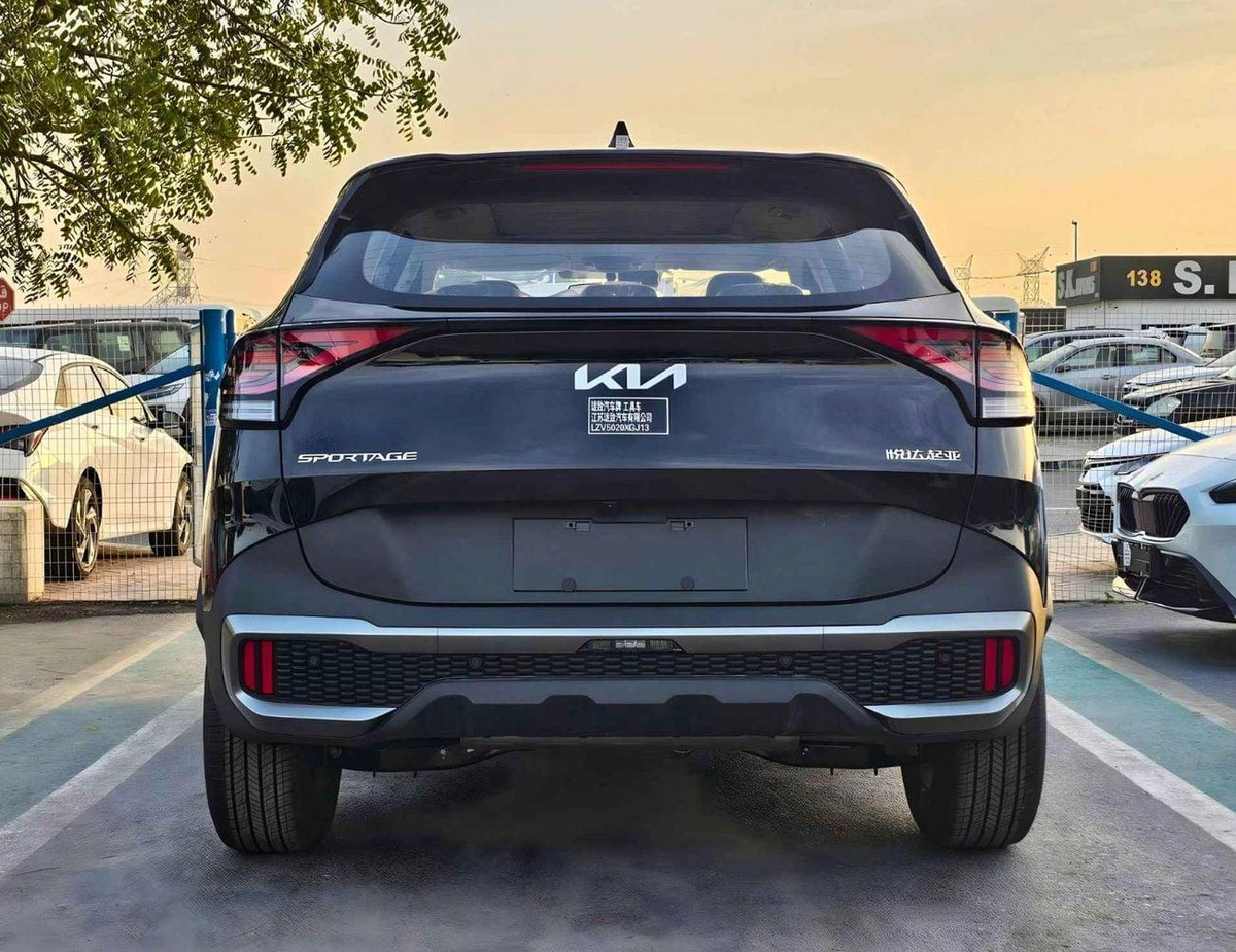 Kia Sportage PREMIUM SMART VERSION / 1.5L V4 PETROL / 360 CAMERA / PANORAMIC ROOF (CODE # KSRP)-3-3