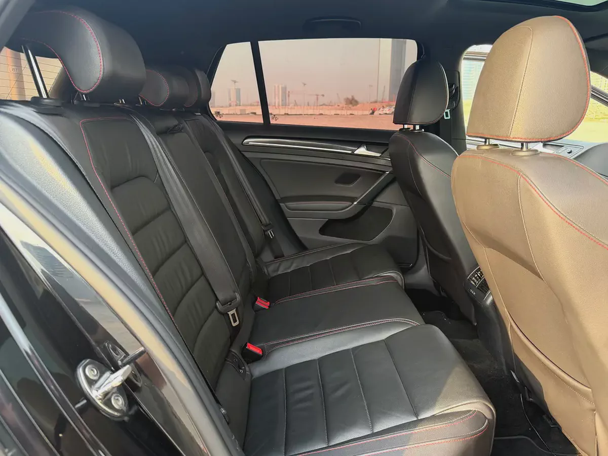 2015 Volkswagen Golf GTI Mk7 | GCC Specs | Well Maintained-11-11