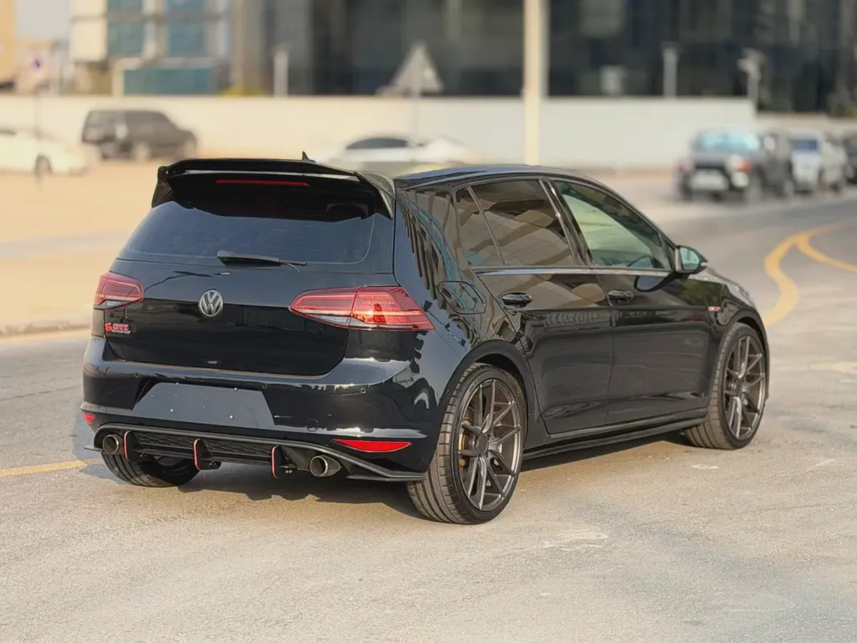2015 Volkswagen Golf GTI Mk7 | GCC Specs | Well Maintained-15-15