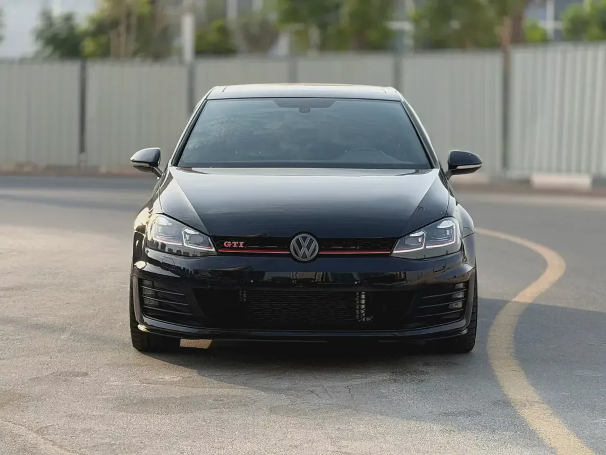 2015 Volkswagen Golf GTI Mk7 | GCC Specs | Well Maintained-1-1