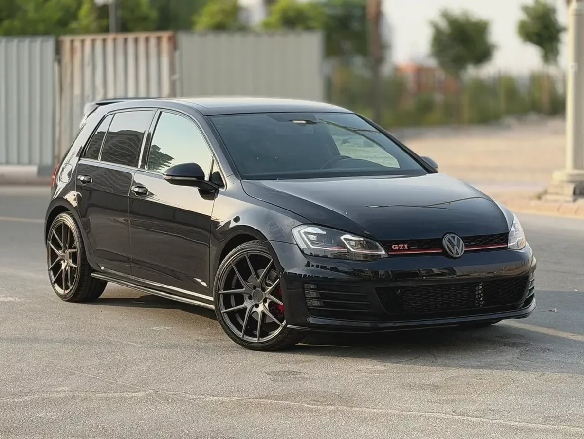 2015 Volkswagen Golf GTI Mk7 | GCC Specs | Well Maintained-2-2