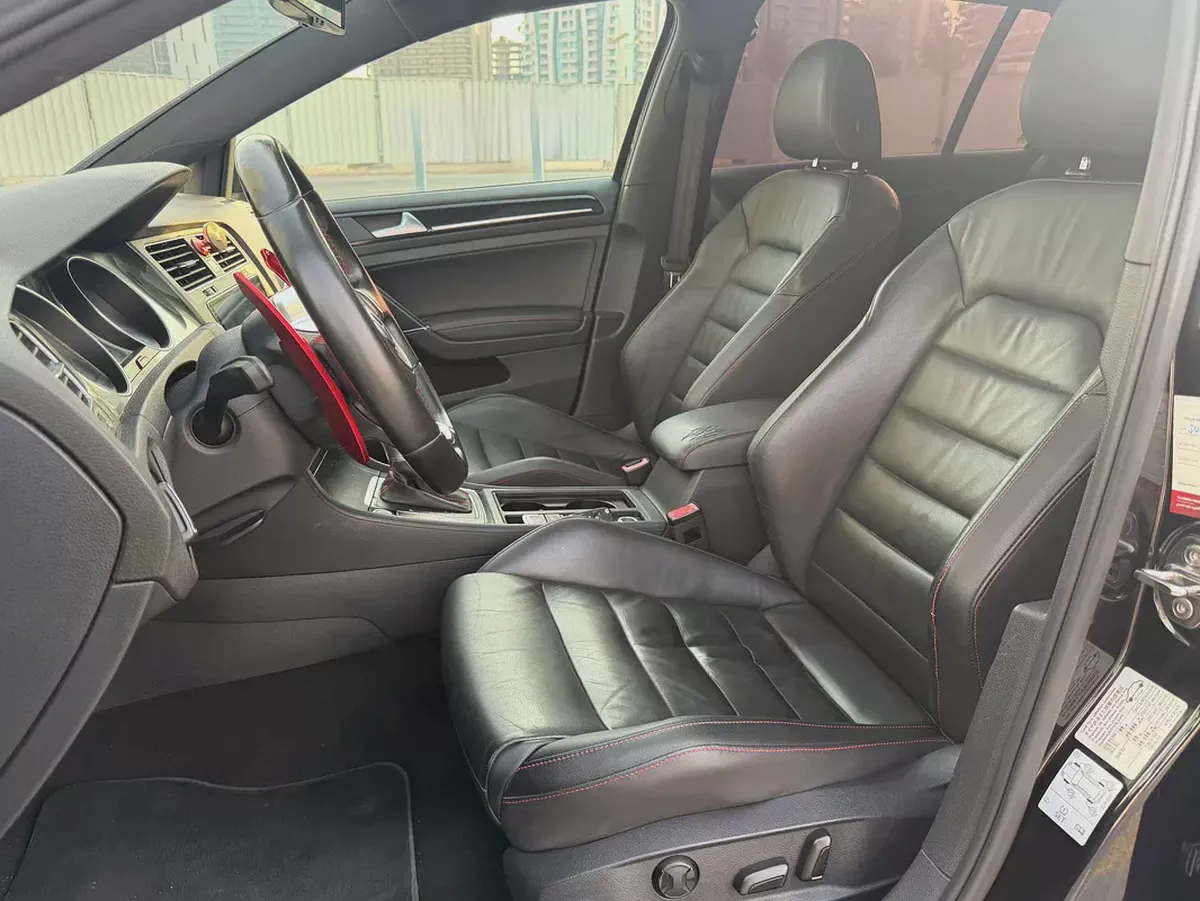 2015 Volkswagen Golf GTI Mk7 | GCC Specs | Well Maintained-7-7