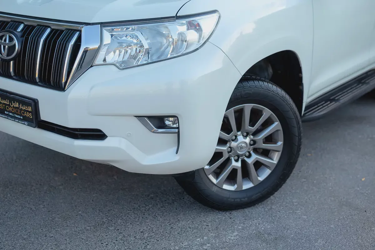 AED 2,317/month | 2019 Prado EXR | GCC Specs | REF#T72568-2-2
