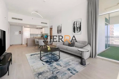 Bright & Spacious l Preminum Location-2