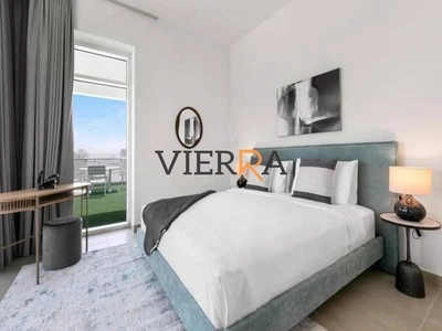 Bright & Spacious l Preminum Location-5