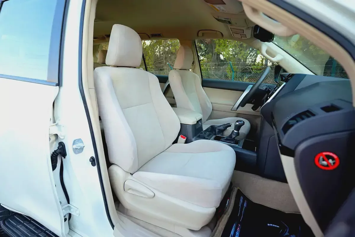 AED 2,317/month | 2019 Prado EXR | GCC Specs | REF#T72568-10-10