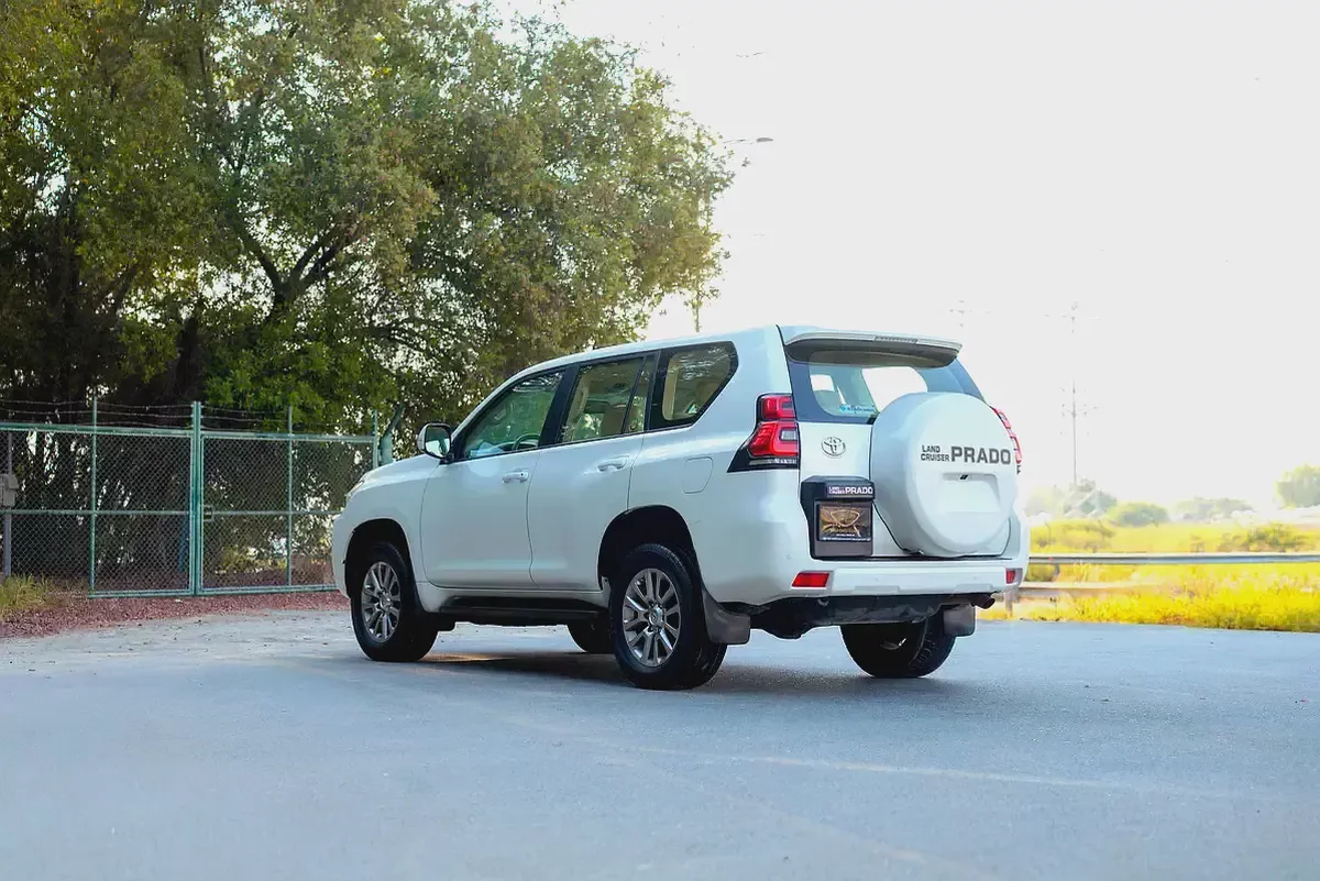 AED 2,317/month | 2019 Prado EXR | GCC Specs | REF#T72568-4-4