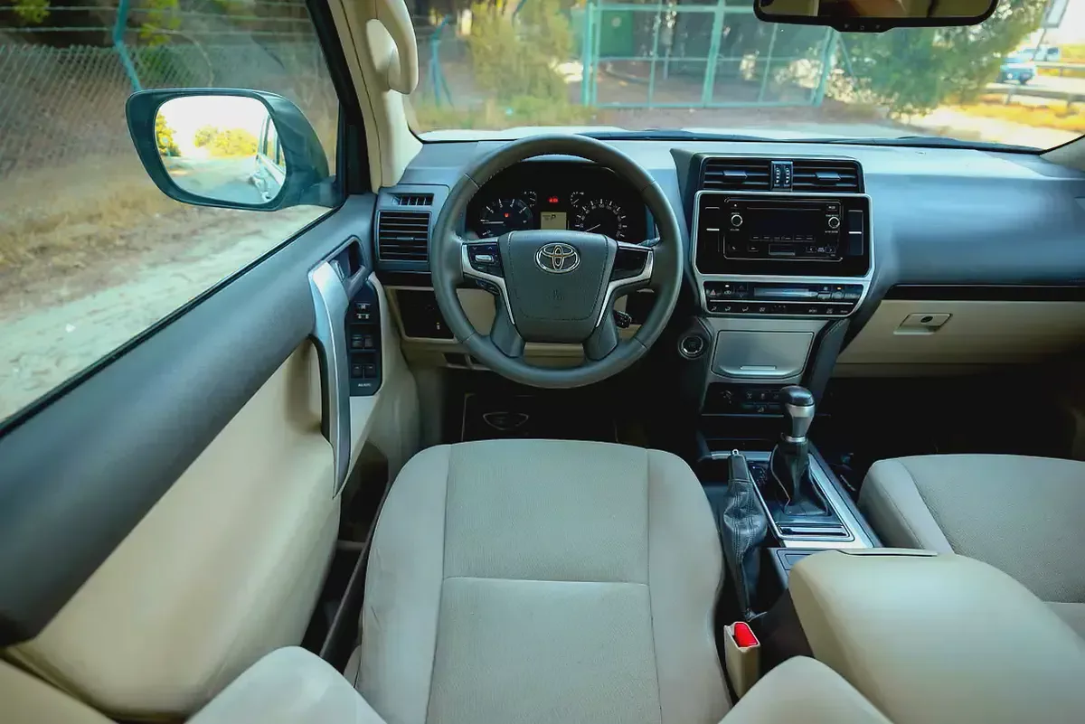 AED 2,317/month | 2019 Prado EXR | GCC Specs | REF#T72568-8-8
