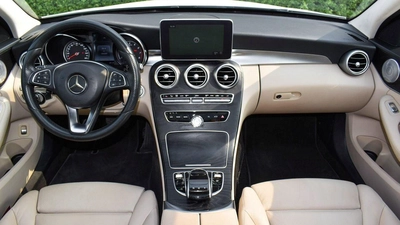 Mercedes-Benz C 300-5