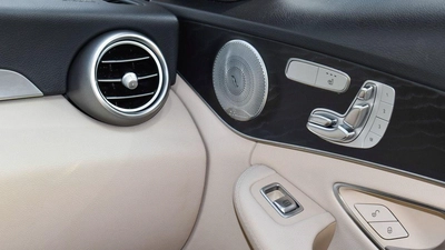 Mercedes-Benz C 300-10