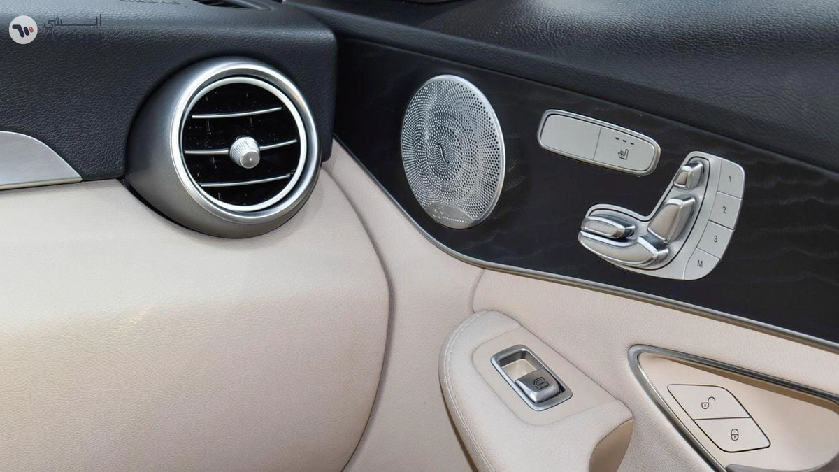 Mercedes-Benz C 300-10-10