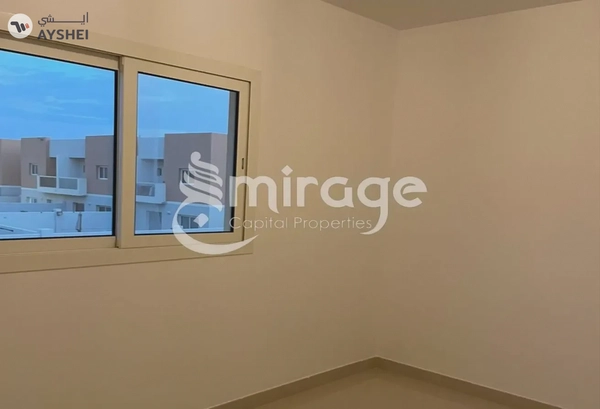 VILLA FOR RENT IN MANAZEL AL REEF 2, AL SAMHA
