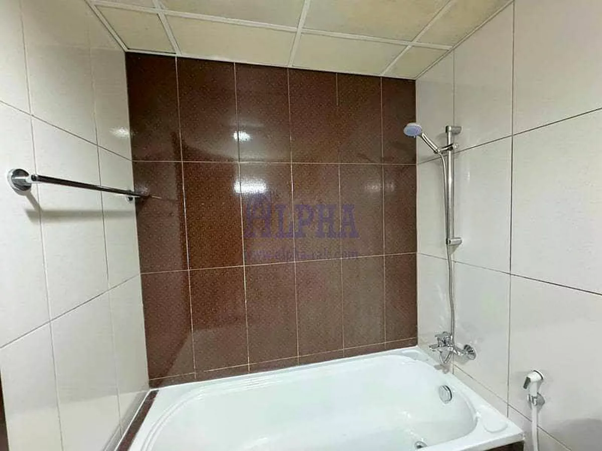 Garden View| Spacious| Great Investment-8-8