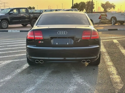 SUPER CLEAN AND POWERFULL V10 Audi S8 4.0 TFSI quattro, JAPAN IMPORTED-3